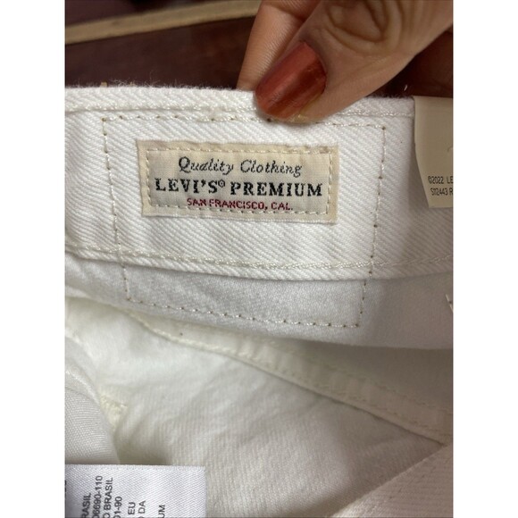 Levi's Premium 501 High Rise Distressed Off-White Denim Shorts Women's Sz 29 - Picture 5 of 15